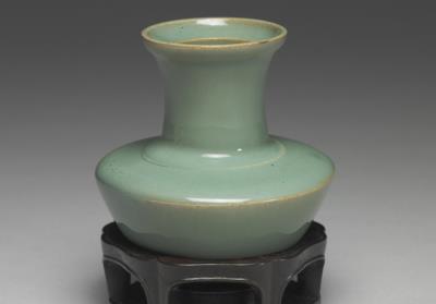 图片[2]-Porcelain vase in green glaze, 17th to 18th century, Ming to Qing dynasty-China Archive